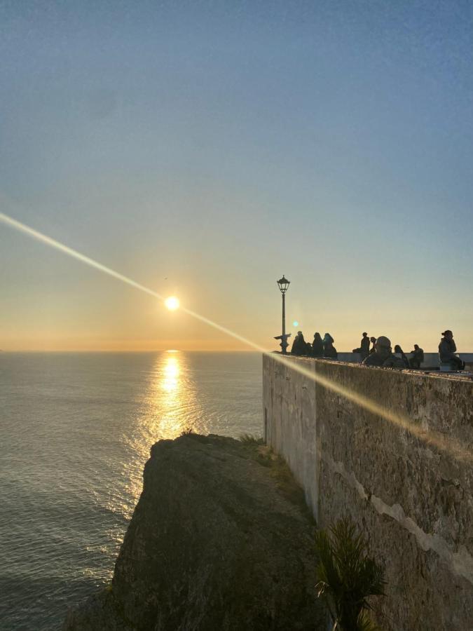 Spray Sitio In Nazare, European Style